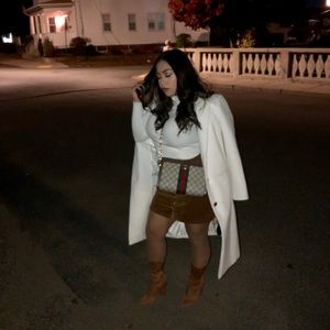 Jlo coat with detachable fur size extra small